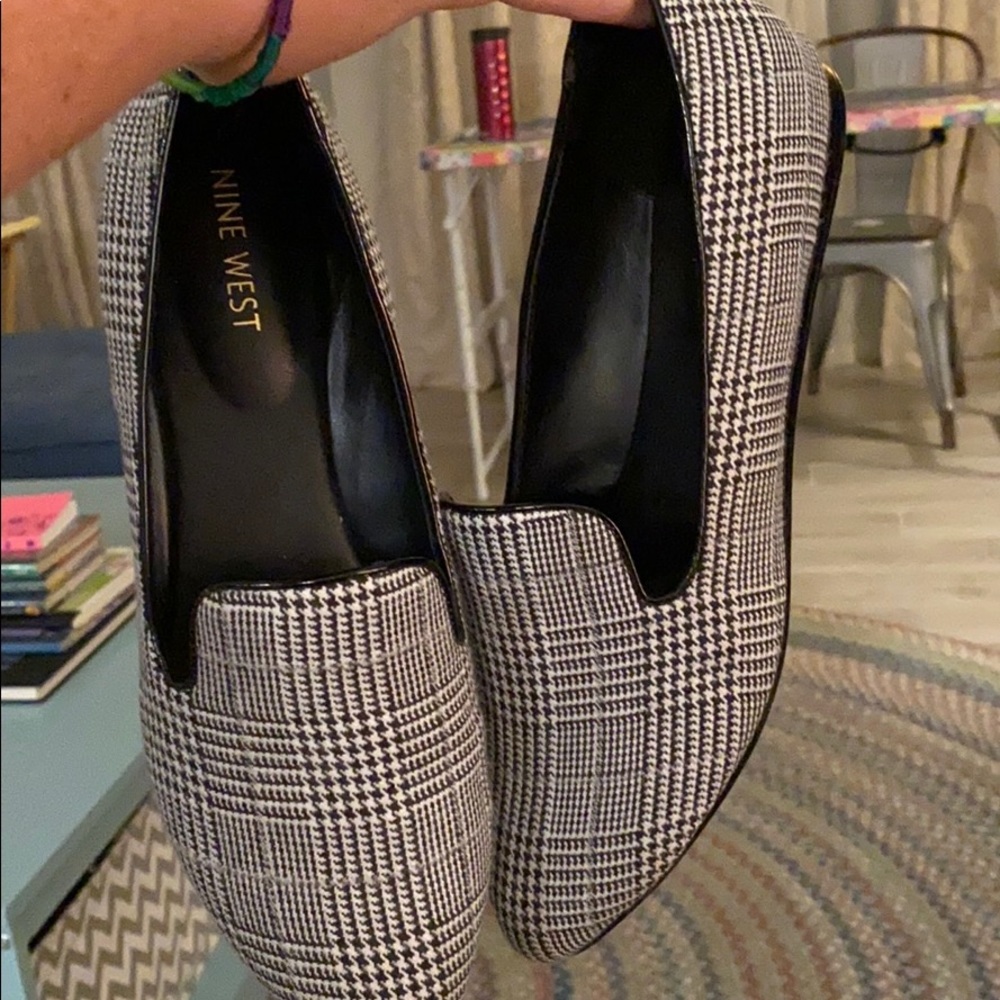 Nine West Smoking Flats in Houndstooth